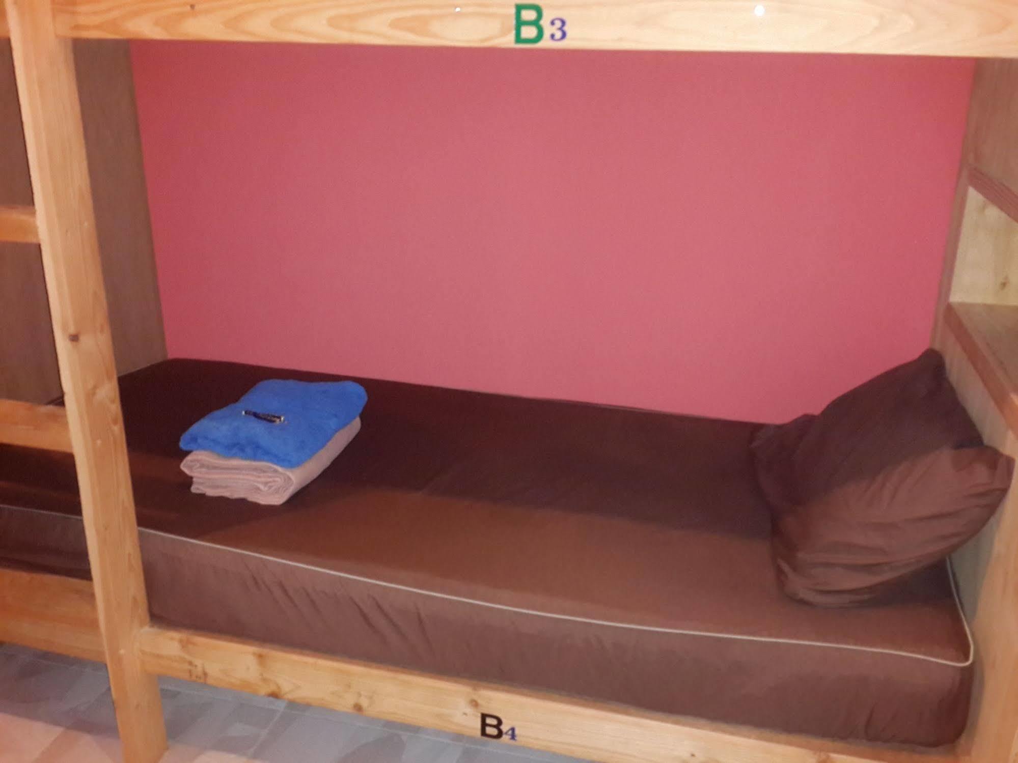 Relax Corner Inn Thongsala Exterior photo